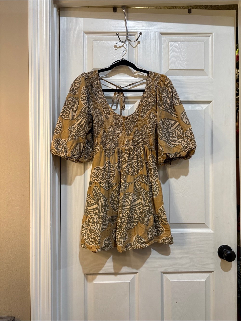 Anthropologie Girl and the SunSmocked Puff-Sleeve Mini Dress Sea Shell